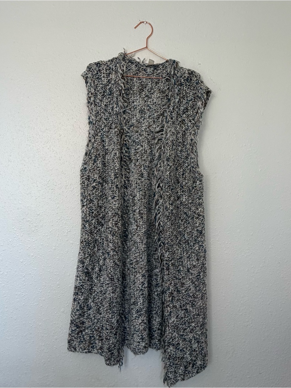 Chico’s Sleeveless Open-Front Knit sweater Vest in Blue brown